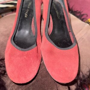 Vero Cuoio Scarlet Suede Heels